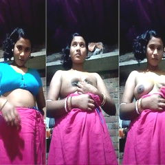 Desi Bhabhi Play With Her boobs Desi Bhabhi Play With Her boobs