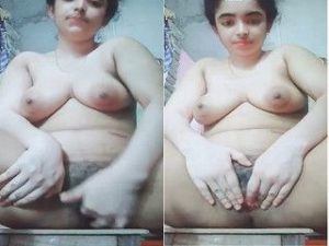 Cute Desi girl Fingering Cute Desi girl Fingering