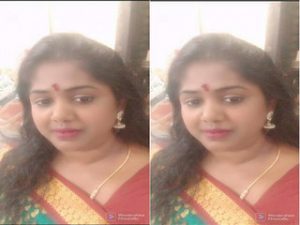 Desi Bhabhi Shows Her Boobs on VC