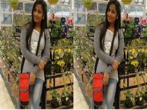 Horny Desi Girl Masturbating