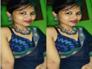 SEXY DESI GIRL ROMANCE AND RIDDING DICK SEXY DESI GIRL ROMANCE AND RIDDING DICK